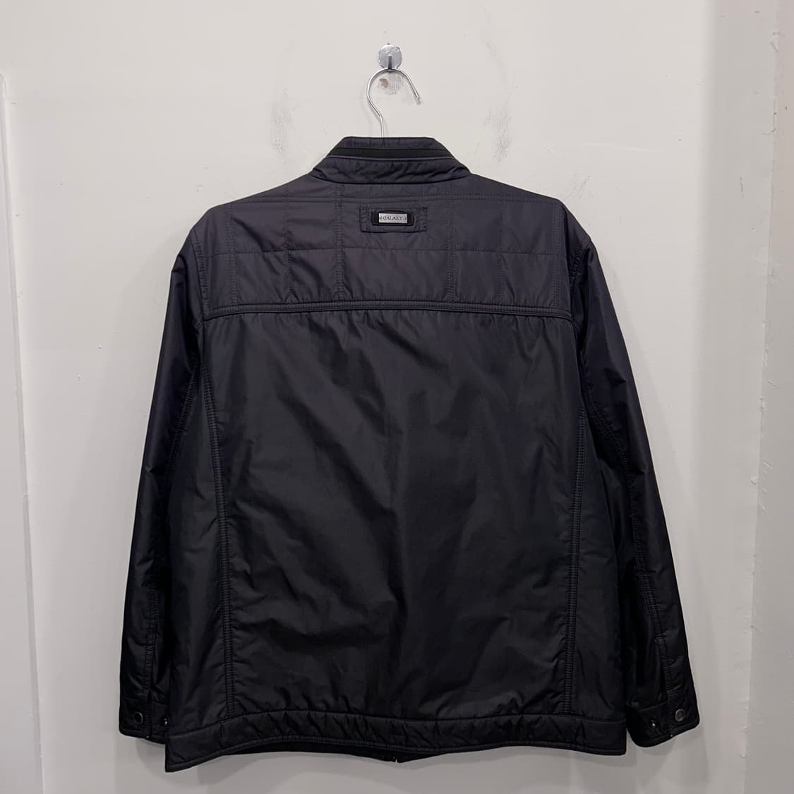 갤럭시 라이프스타일 글로시 퀼팅 경량패딩 상품이미지5