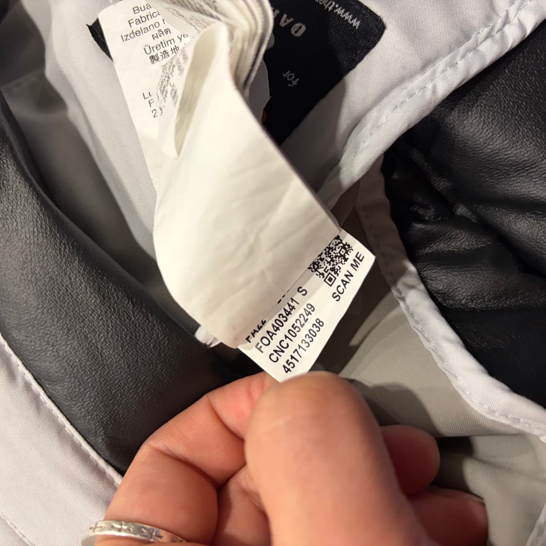 [M] 오클리 엘립스 경량 패딩 점퍼 화이트 D257 상품이미지10