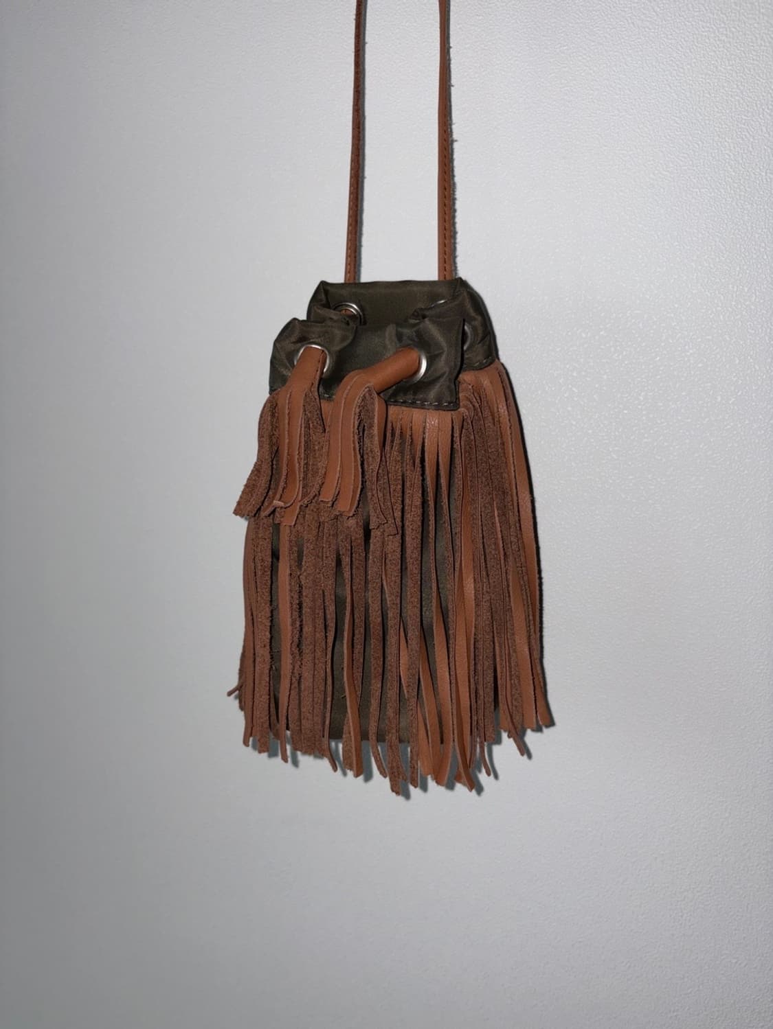 [hobo] cow leather fringe drawstring bag 상품이미지5