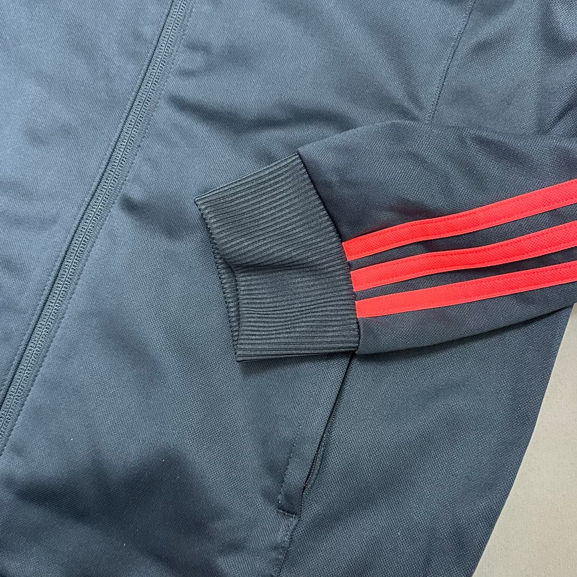 아디다스 바이에른뮌헨 핫핑크라인 빈티지 져지 M 상품이미지6