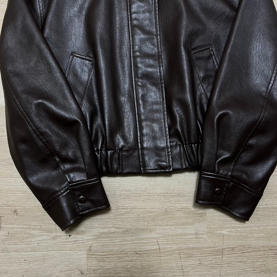 미쏘 여성 크롭 레더 라이더 봄버 가죽자켓 [다크  브라운] M/95 상품이미지3