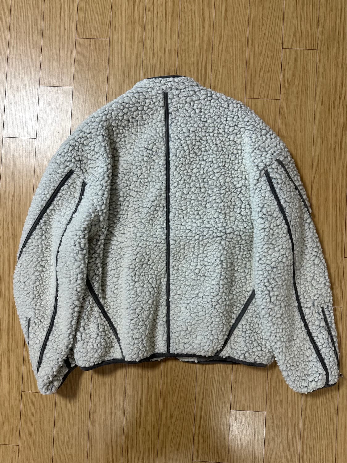 인사일런스 ROMA 울 시어링 자켓 WHITE 상품이미지2