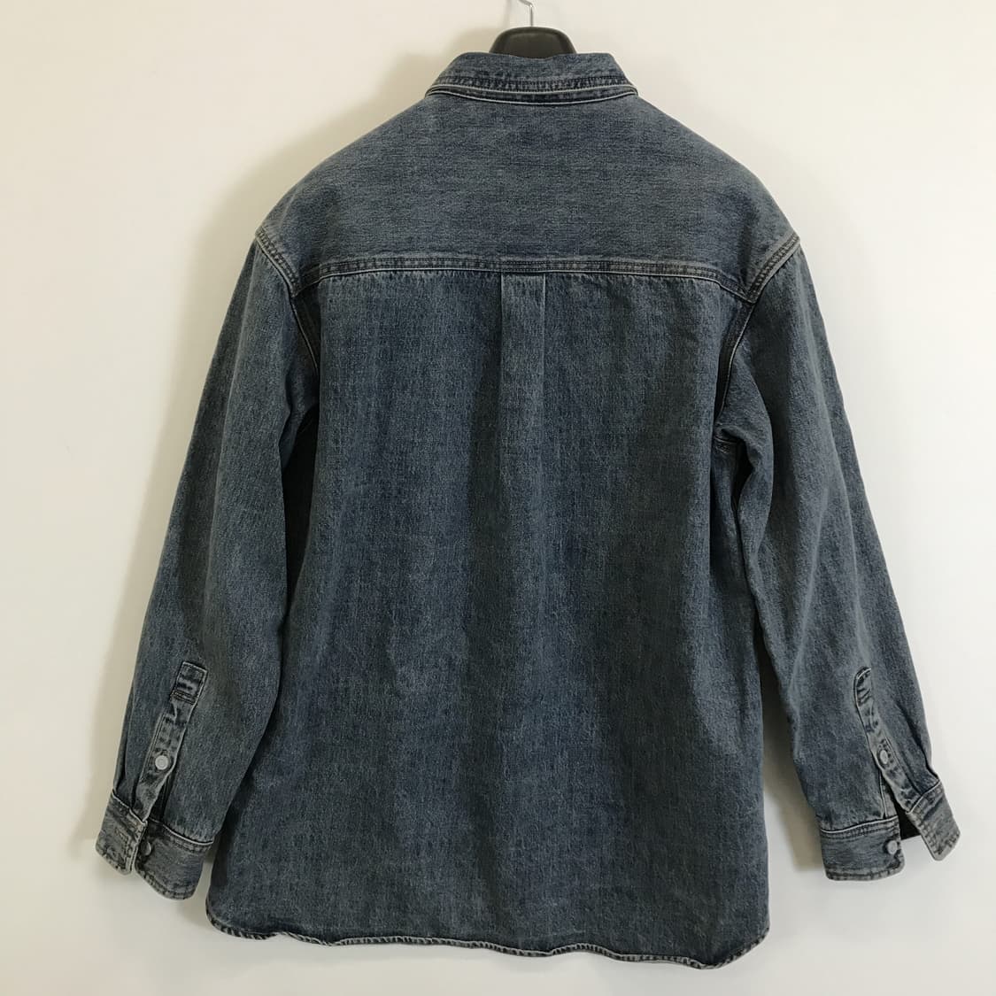 TNGT 오버사이즈 데님셔츠자켓 [100] 상품이미지4