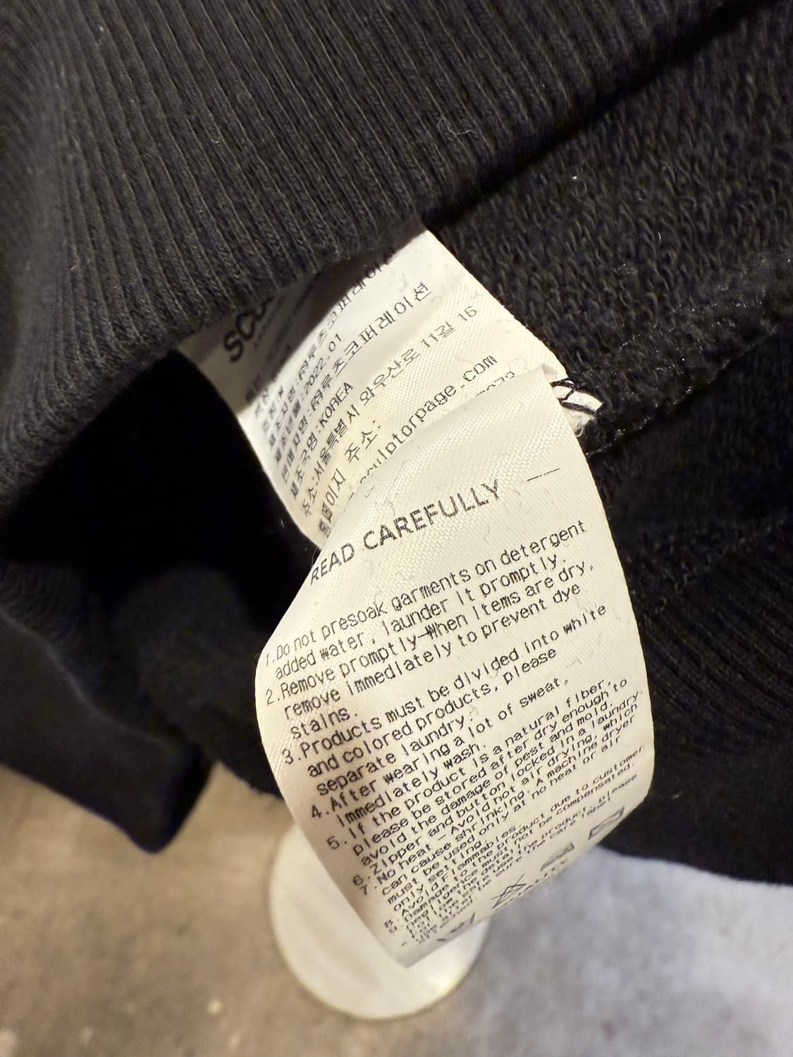 스컬프터 자수로고 블랙 후드티 상품이미지4