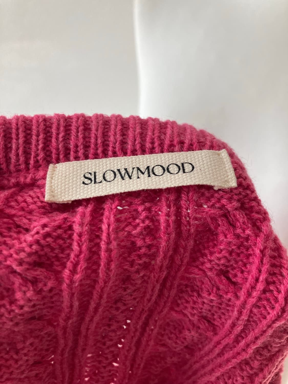슬로우무드 핫핑크 케이블니트 에이블리 지그재그 상품이미지4