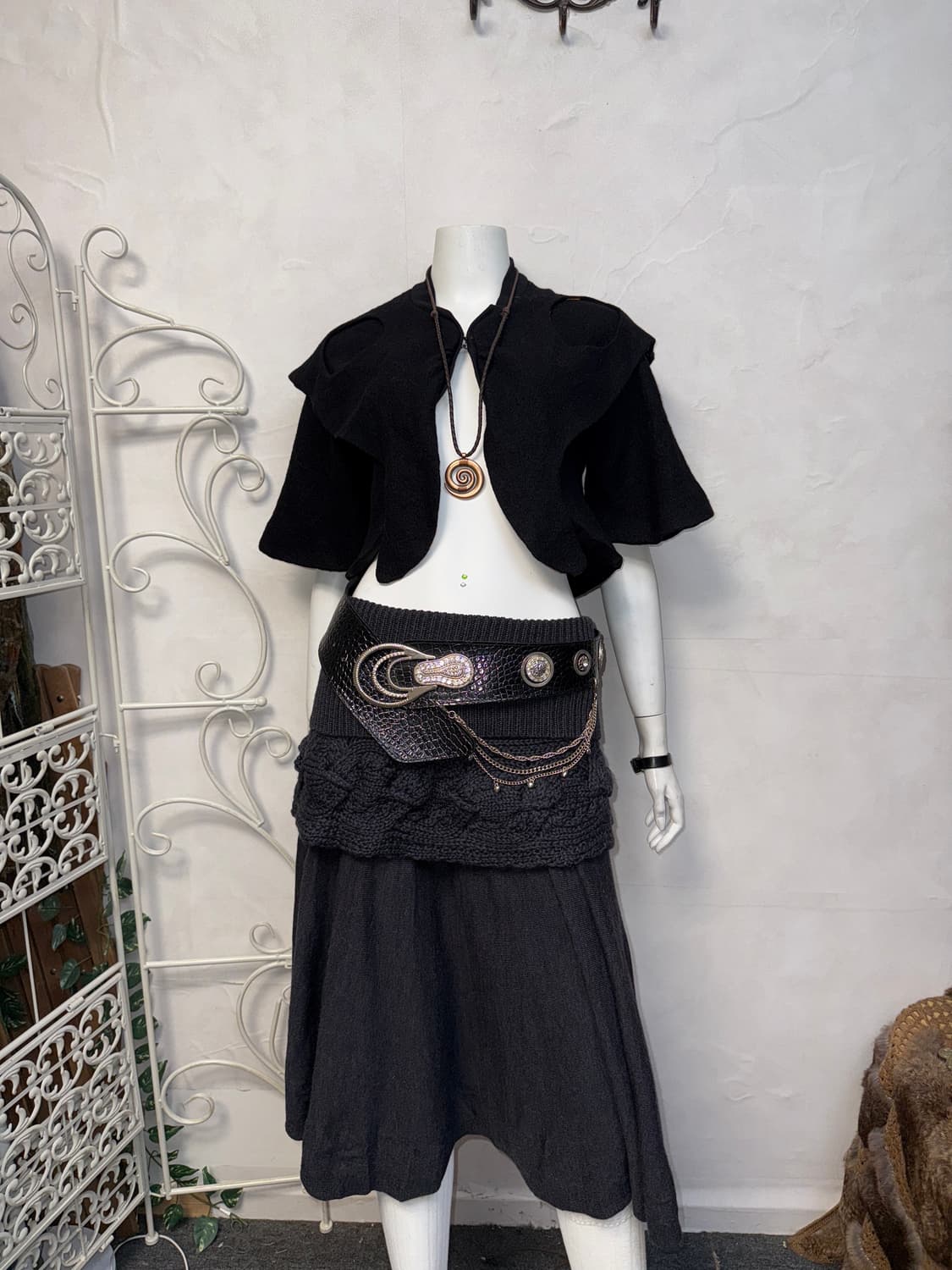 Black wool cape layered half bolero  상품이미지5