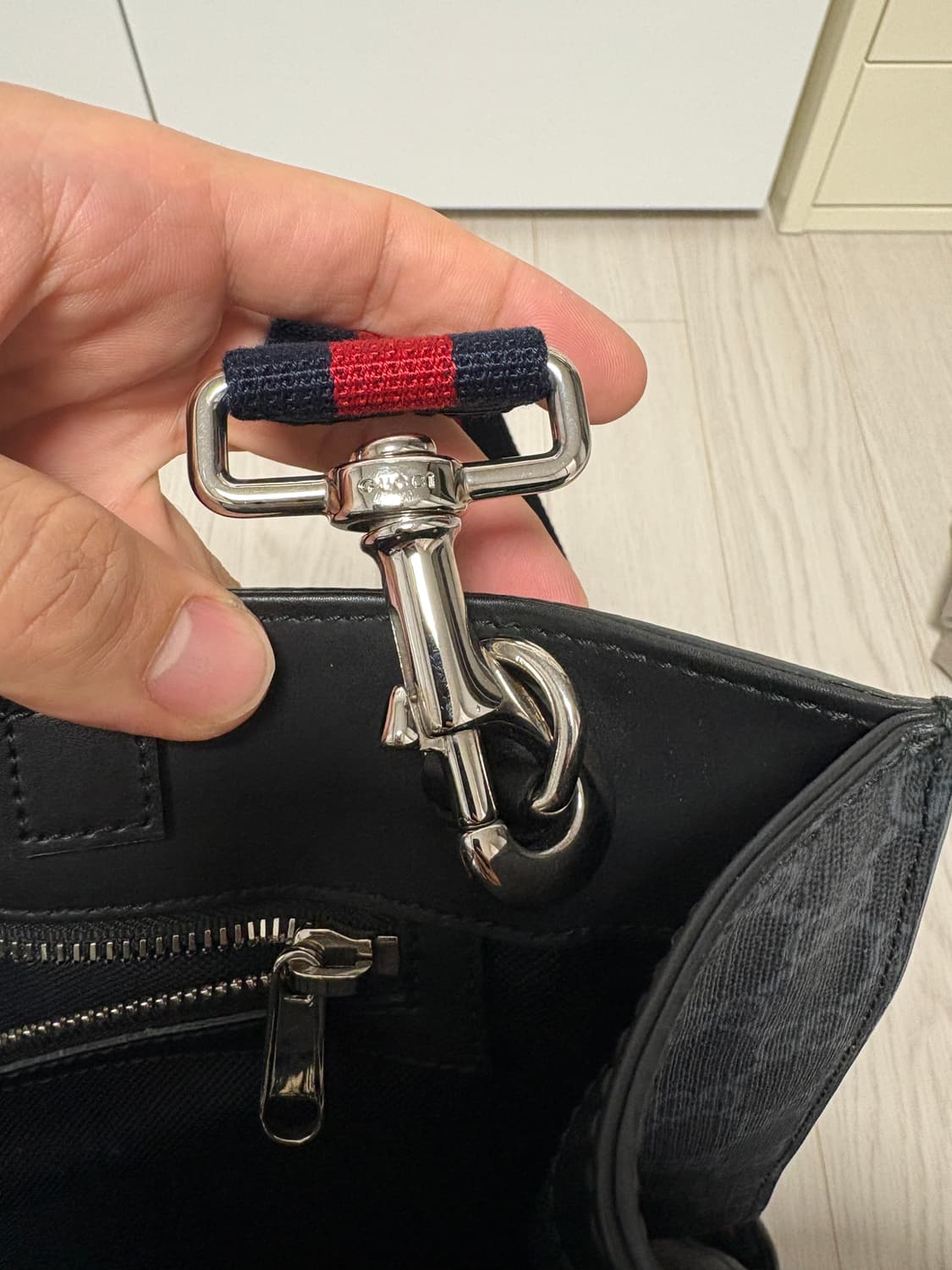 구찌 수프림 토트백 블랙 상품이미지8