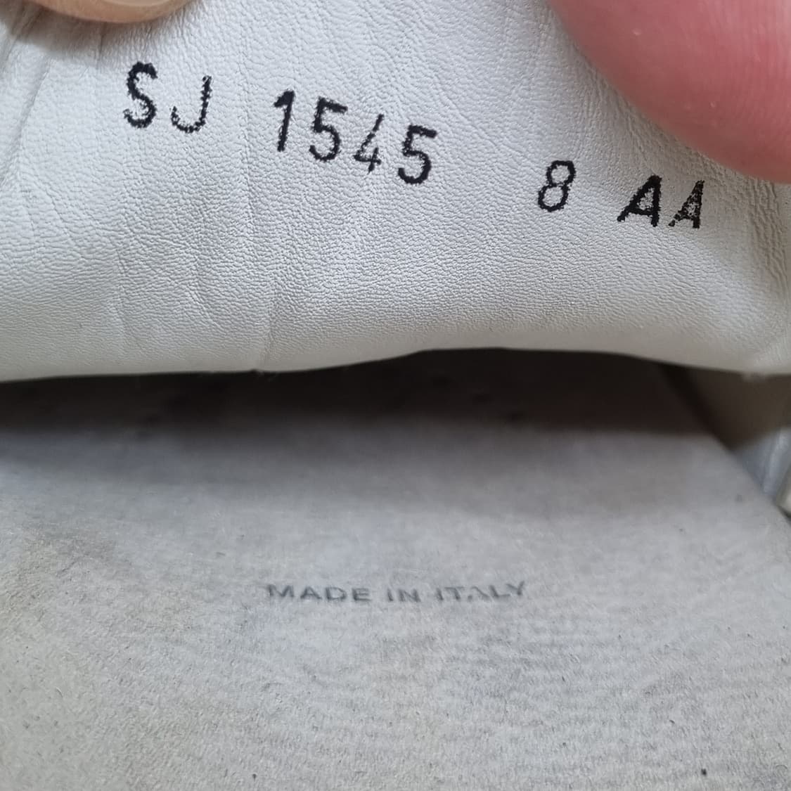 살바토레페라가모 레드 에나멜 여성스니커즈 245 굽4 상품이미지6