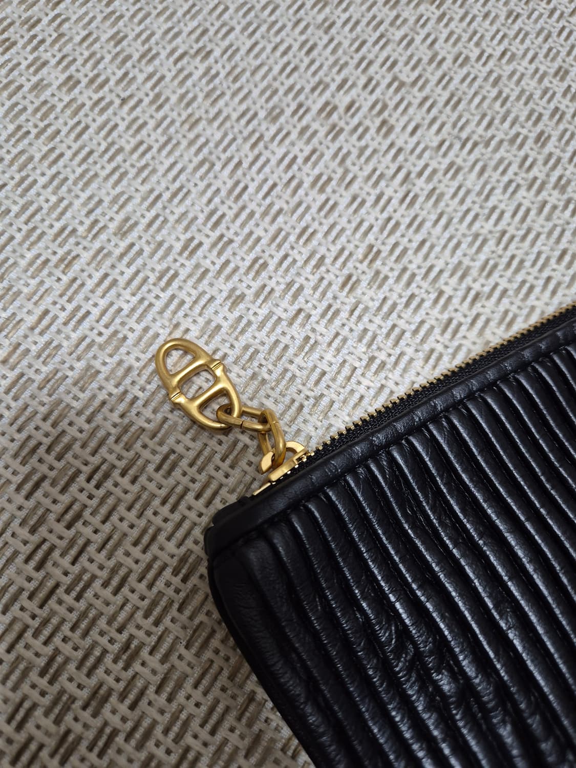 아떼 바네사브루노 클러치백 양가죽 리얼클러치 상품이미지4