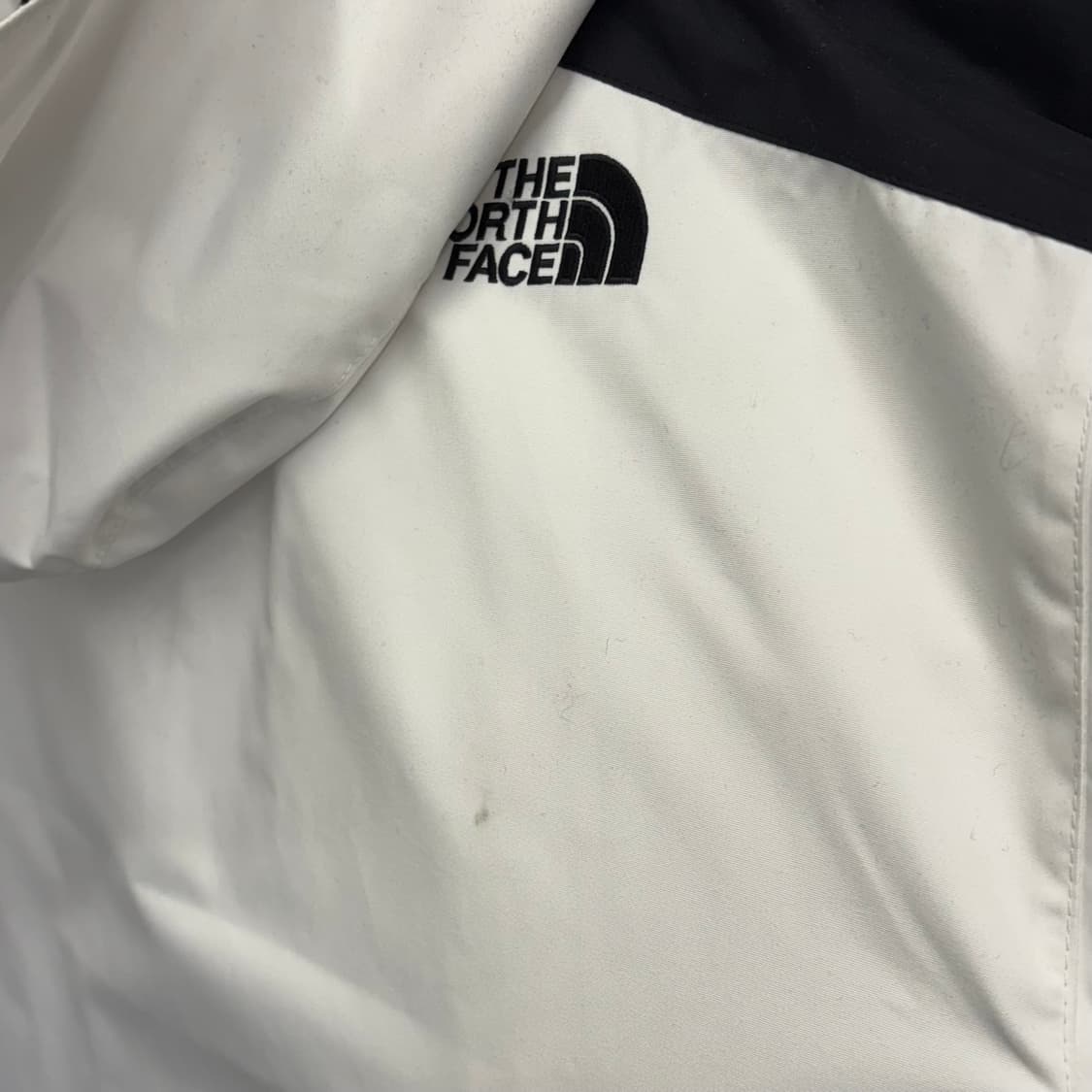 The North Face 새상품 화이트라벨 배색 바람막이 상품이미지7