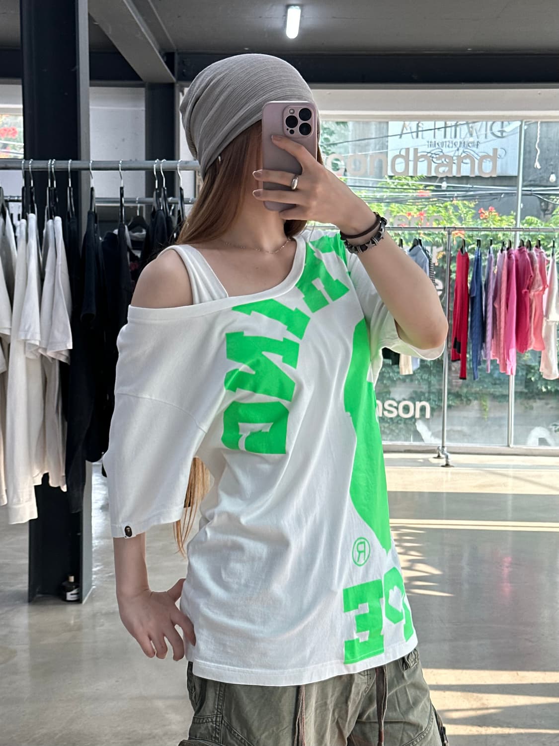베이프 네온 하트사루 와이드넥 반팔티 상품이미지1