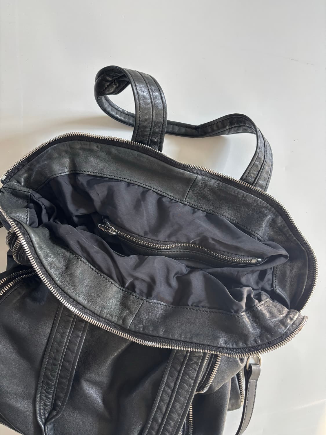 Alexander Wang 알렉산더왕 트루디 블랙 레더 토트백 상품이미지9