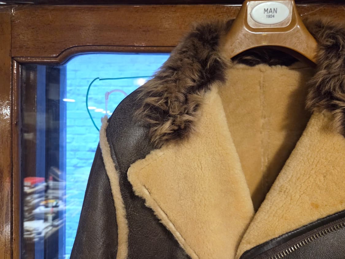 아비렉스 무스탕 상품이미지3