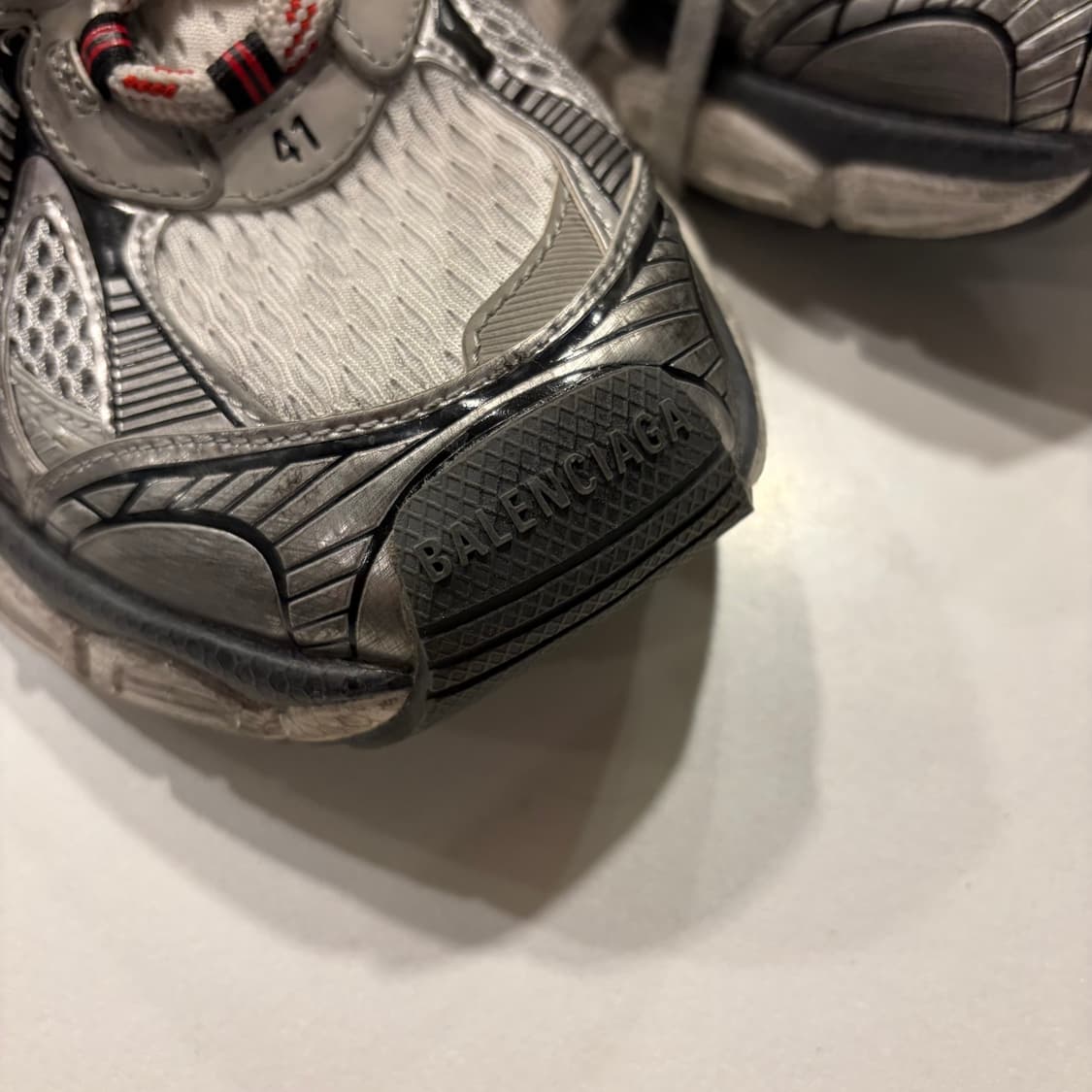 [270] 발렌시아가 3XL 스니커즈 그레이 화이트 레드 상품이미지3