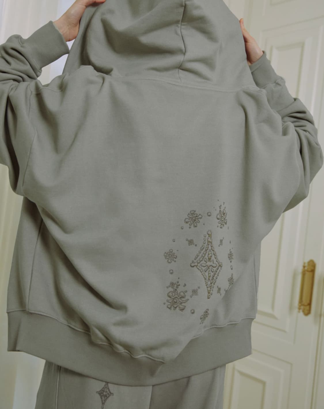 (택O) 더포르타 그래픽 워시드 후드집업 (애쉬 카키) 상품이미지2