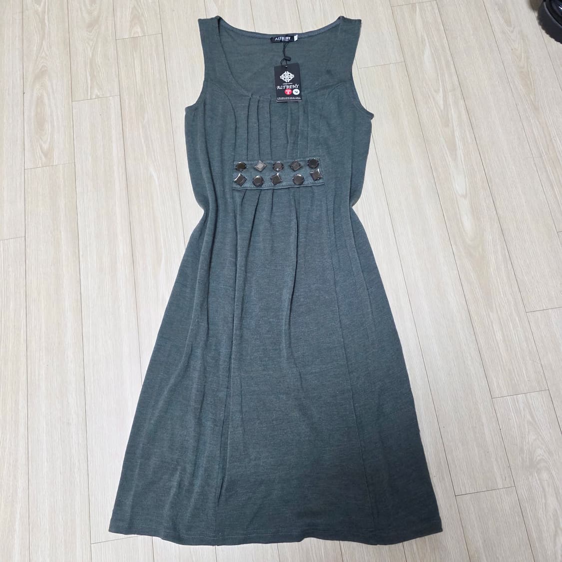 ALTRENY 빈티지)챠콜 모리걸st 큐빅 로맨틱니트A라인 민소매 원피스 상품이미지1