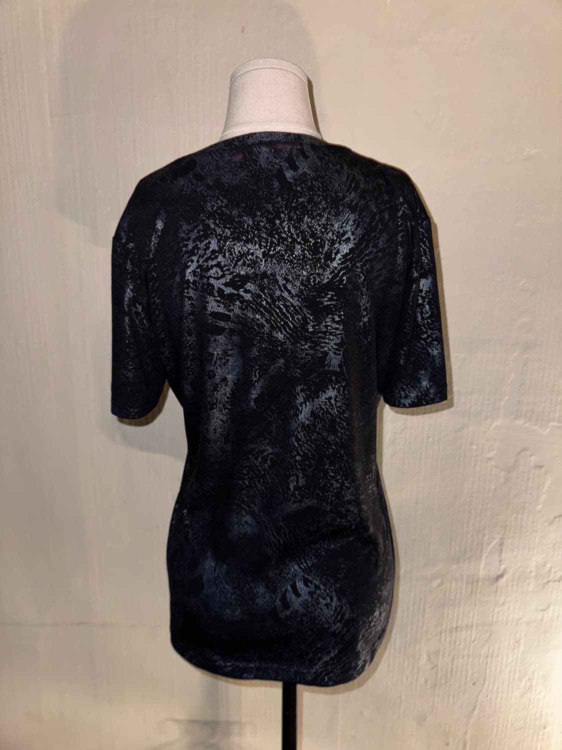 Tornado Mart Snake Pattern V-neck T-shir 상품이미지3