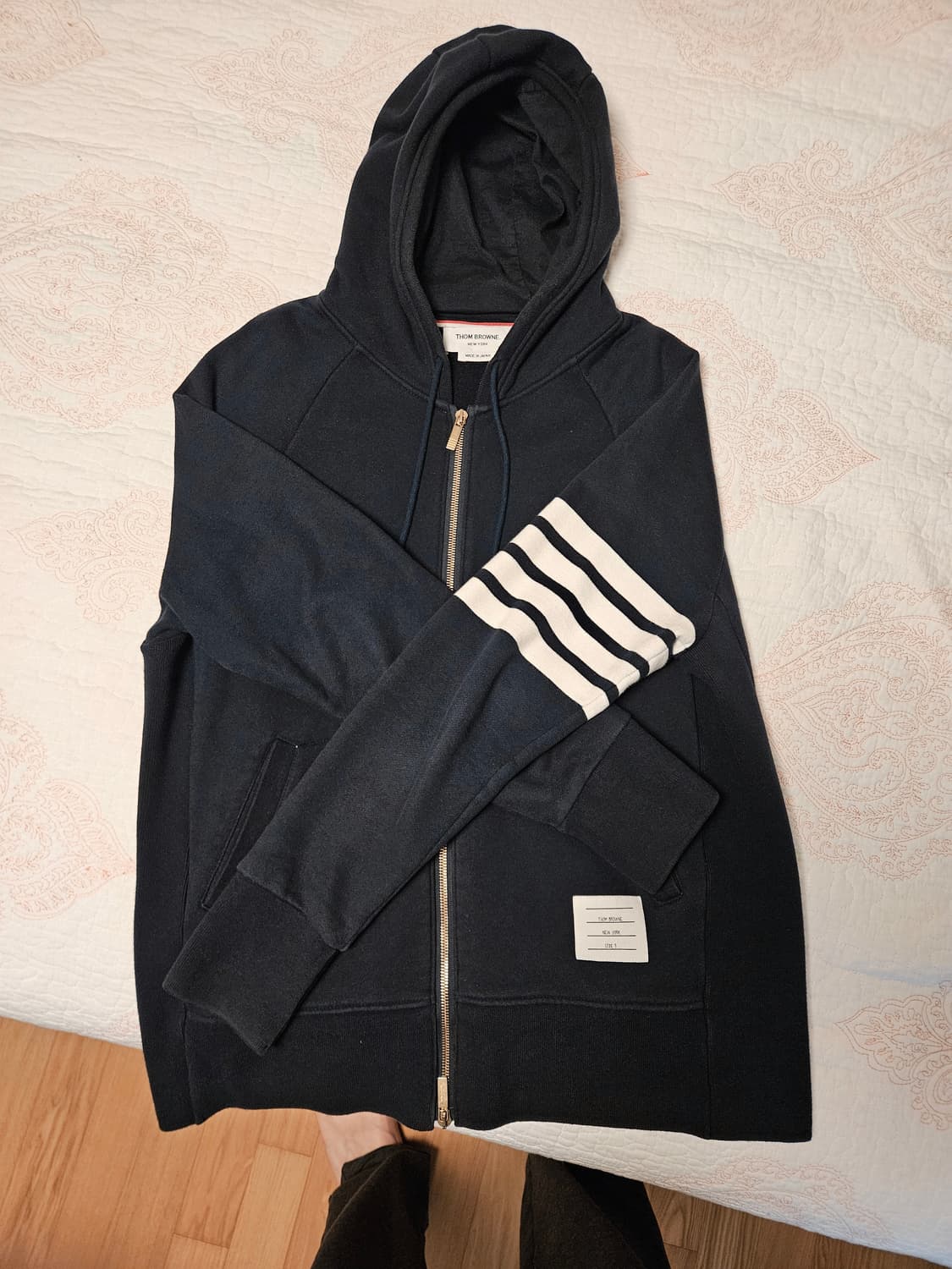 톰브라운 4선 후드집업 네이비 색상 5 사이즈 판매합니다! 상품이미지1