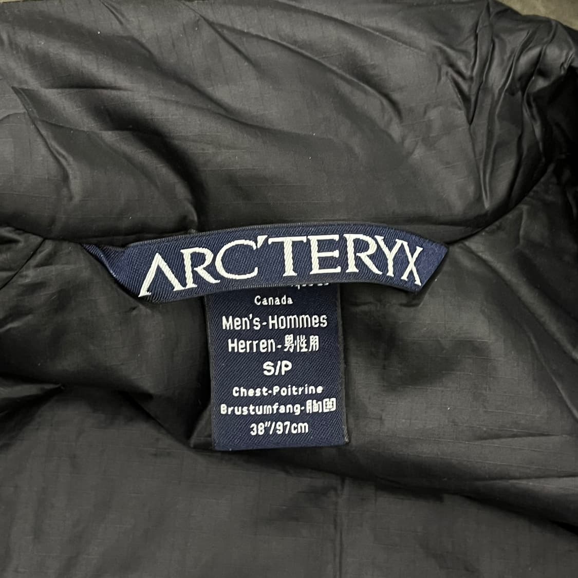 [정품/S] 아크테릭스 바람막이 자켓 카키 블랙 b14 상품이미지5
