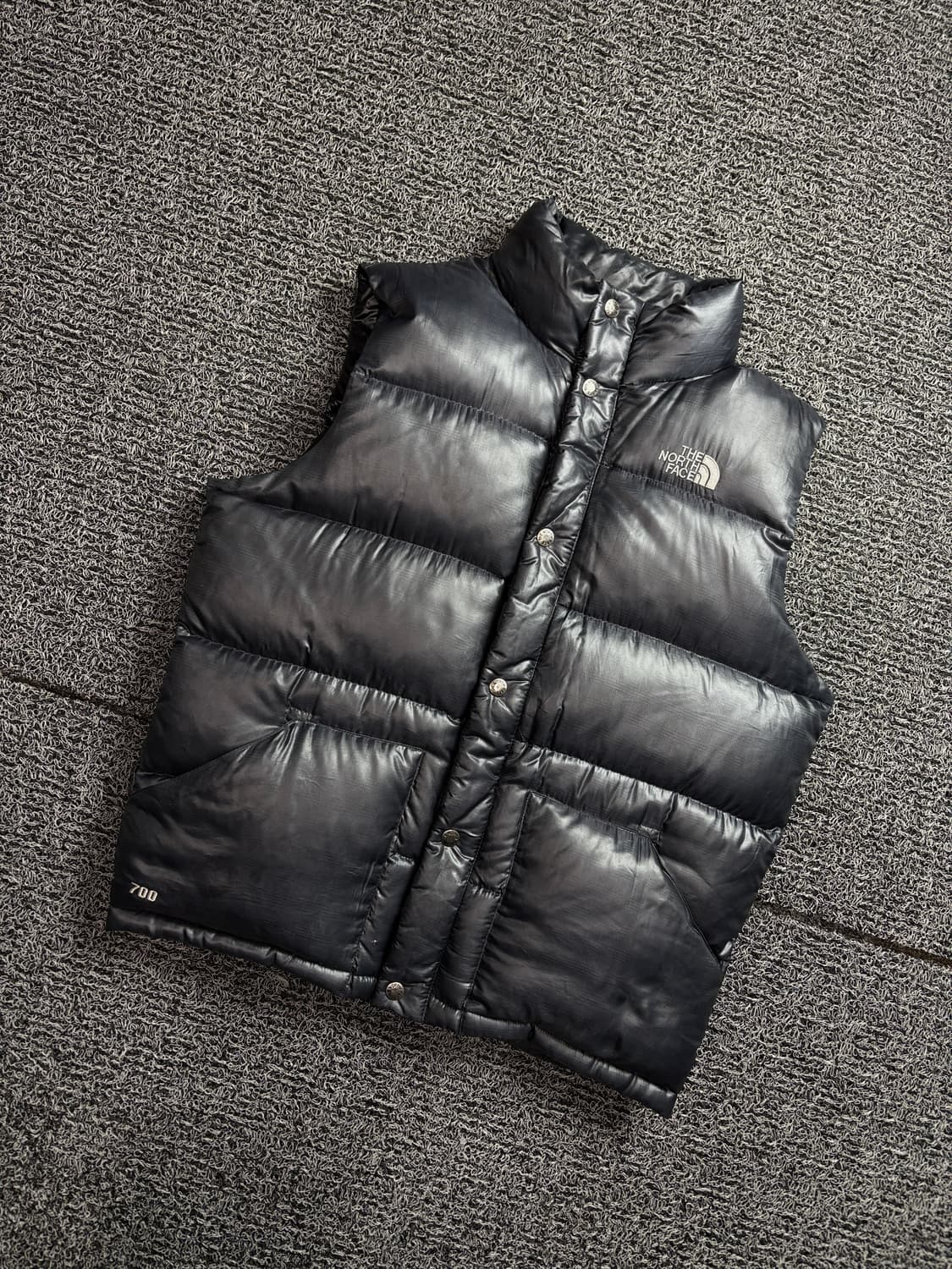 노스페이스 레트로 글로시 경량 다운 베스트 블랙 2143 상품이미지1