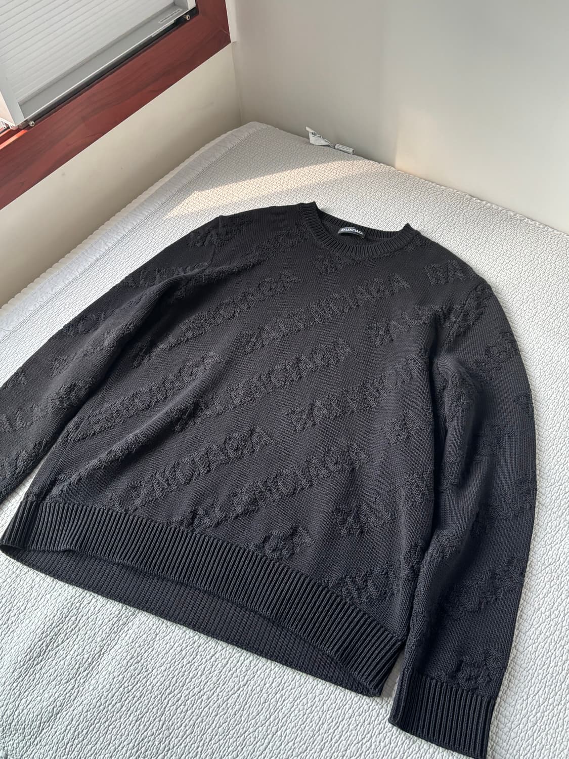 발렌시아가 멀티로코 자수 니트 M  상품이미지1