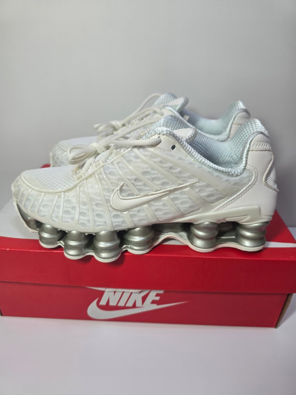 새상품)나이키샥스TL 235,240,245 판매합니다. 상품이미지3