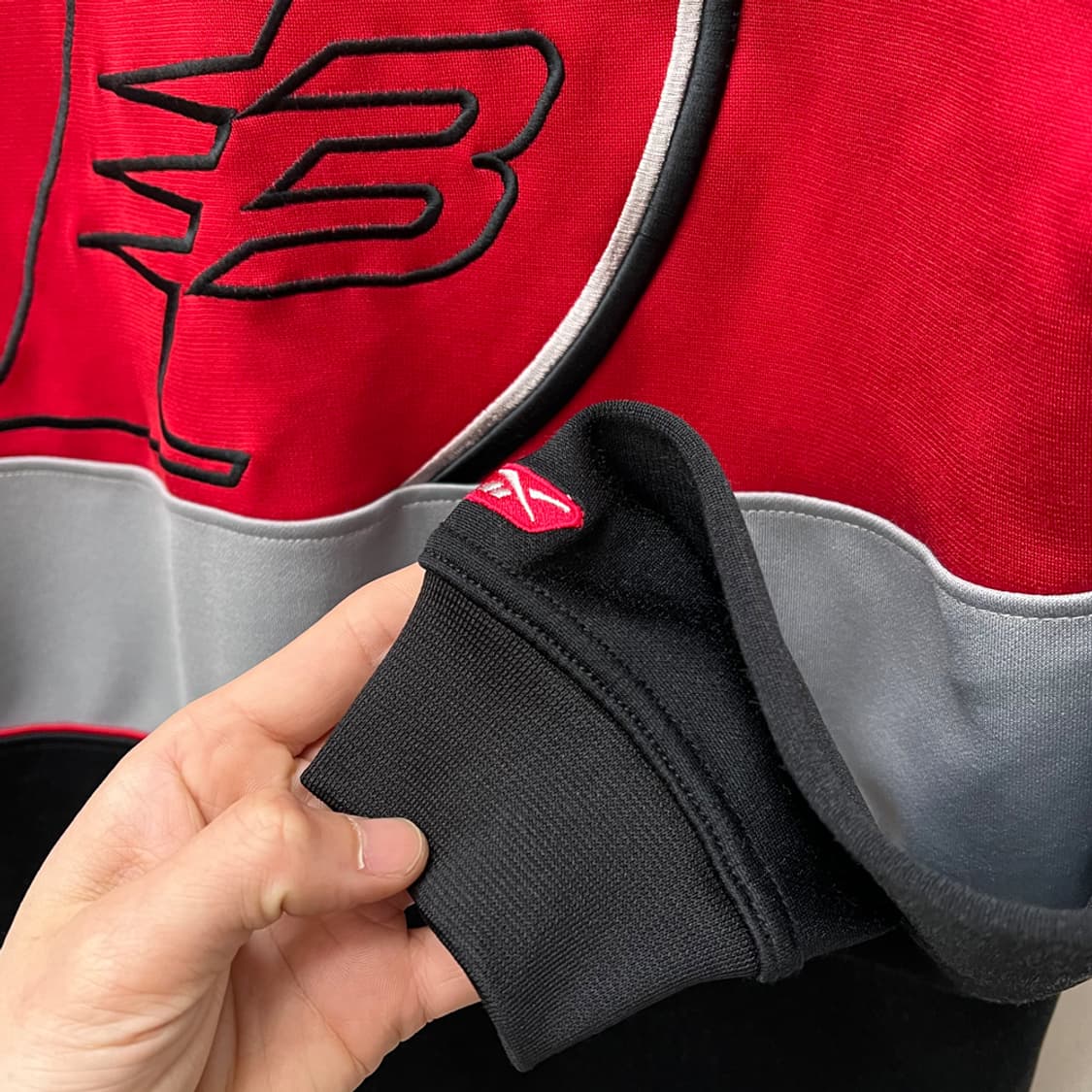 리복 x 앨런 아이버슨 바스켓볼 트랙 맨투맨 L~XL급 상품이미지5