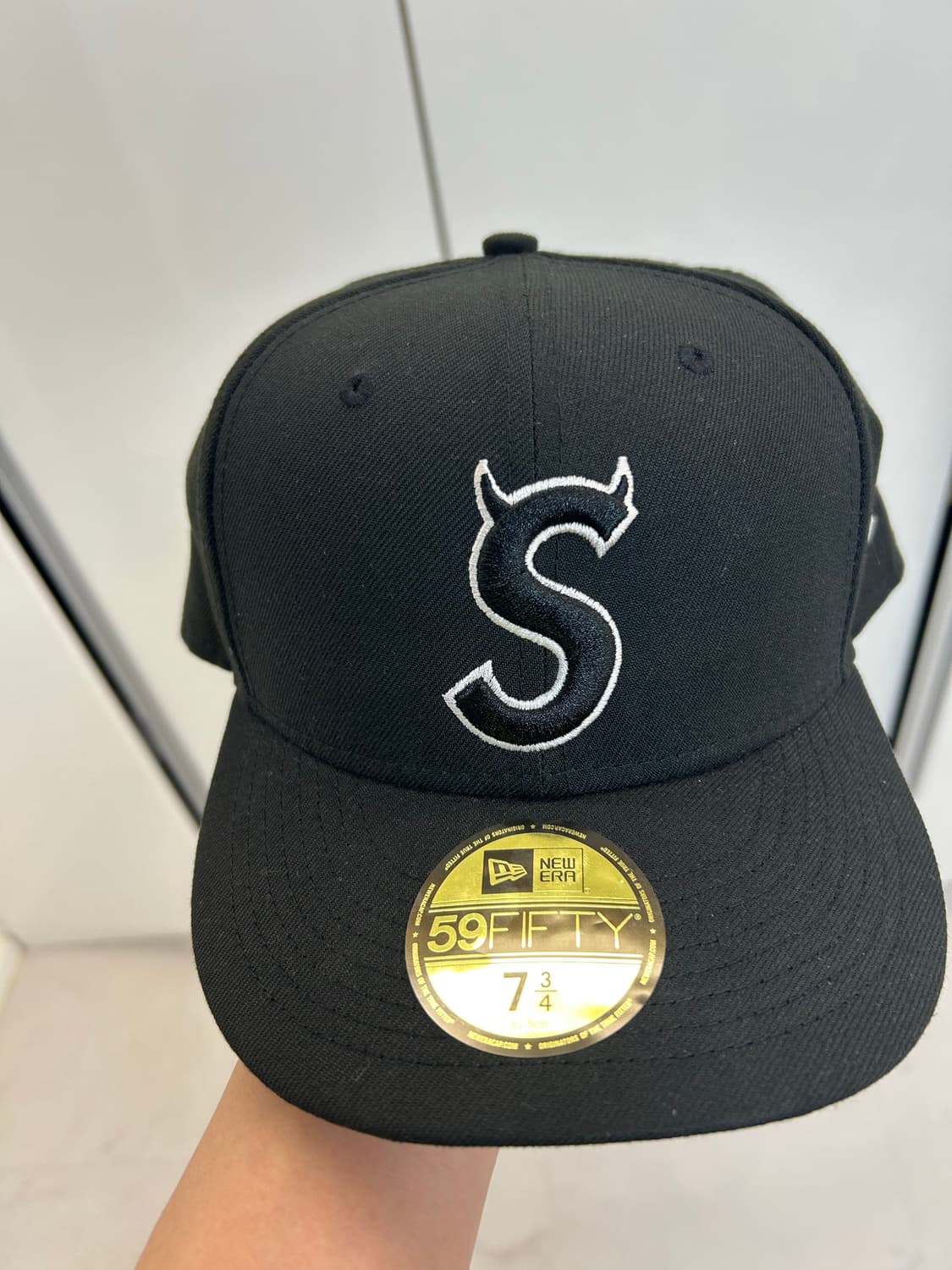 슈프림 뉴에라 모자 2피스 일괄 판매합니다 상품이미지2