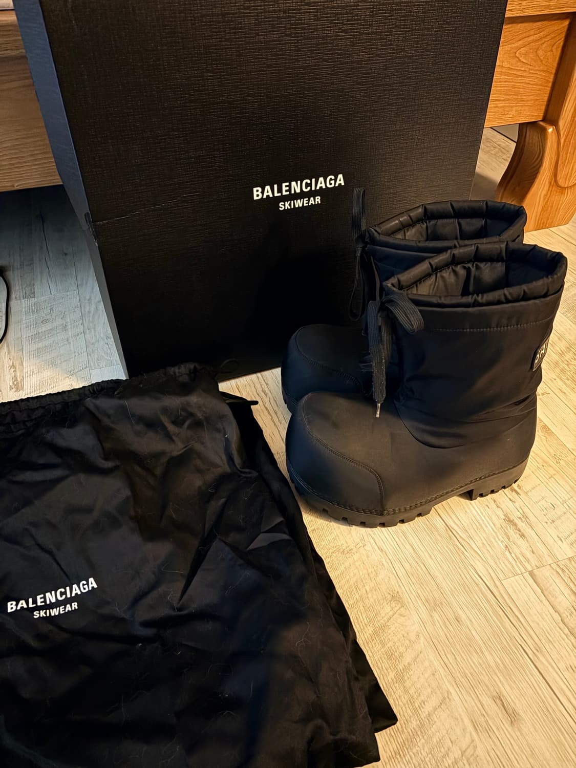 255) 발렌시아가 알래스카 스키부츠 35-36 상품이미지1