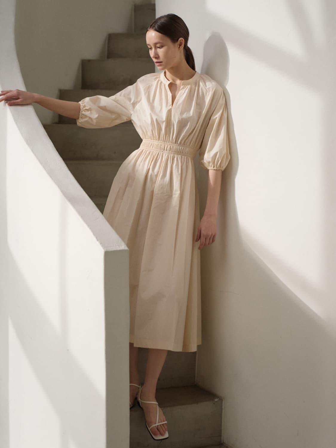 OER 오픈카라 셔링 드레스-드라마틱 볼륨 상품이미지1