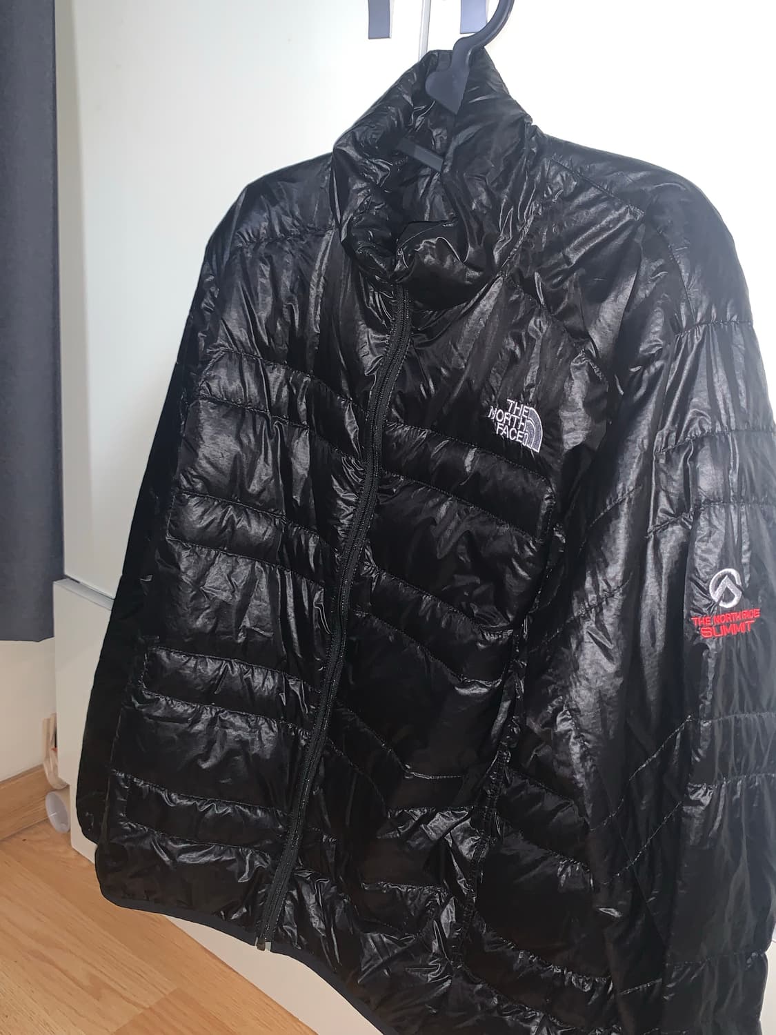 노스페이스 유광 경량패딩 써밋 M 95 상품이미지1