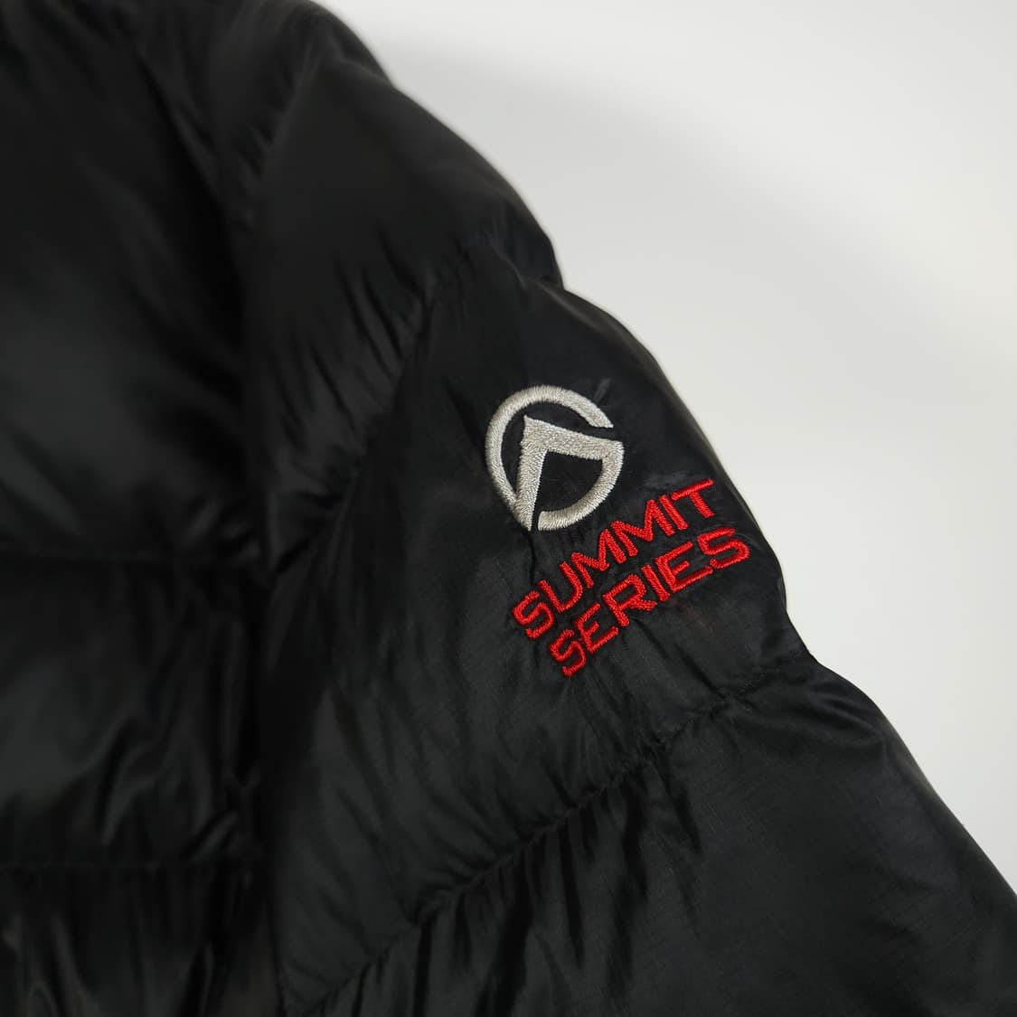 노스페이스 서밋시리즈 800 경량패딩 블랙 상품이미지3