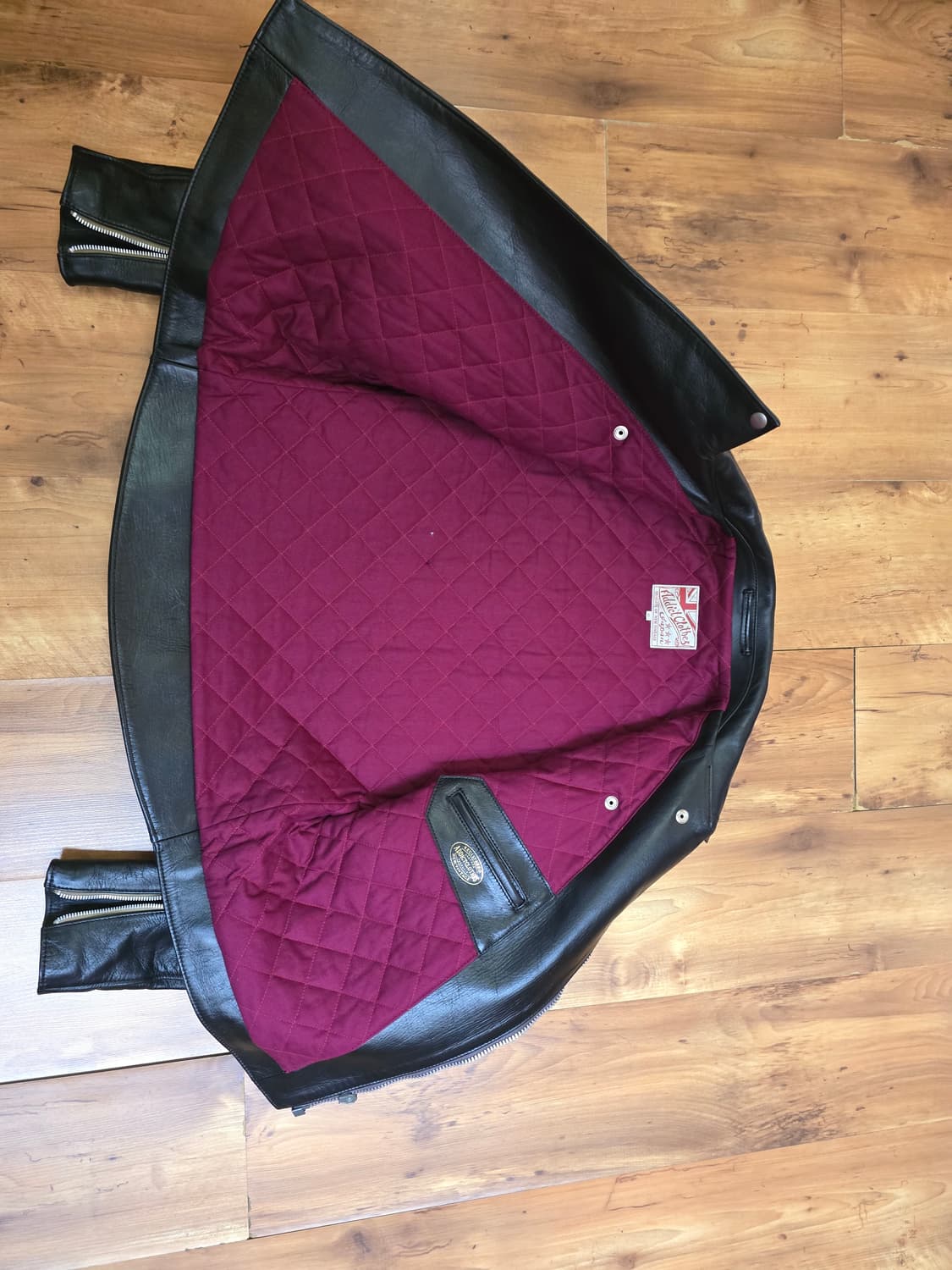 어딕트 클로즈 홀스하이드 AD-02 상품이미지3