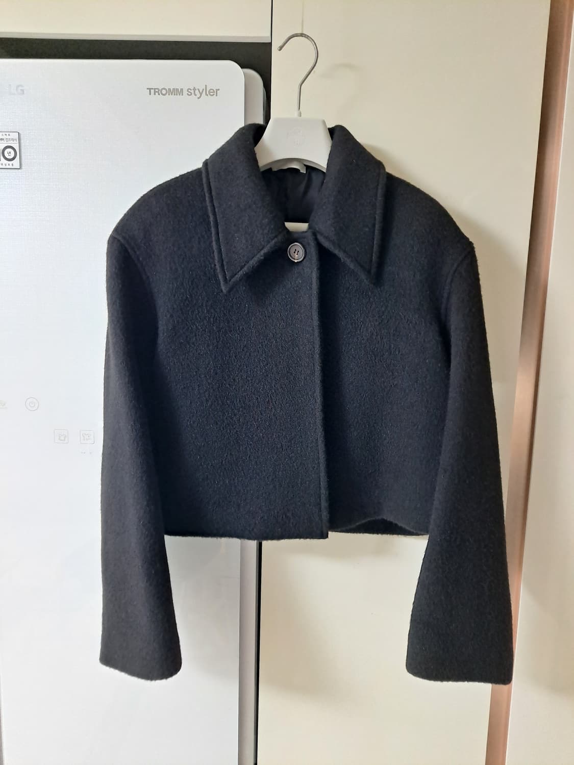 AMOMENTO 아모멘토 - 와이드 크롭 히든클로징 알파카 자켓 상품이미지6