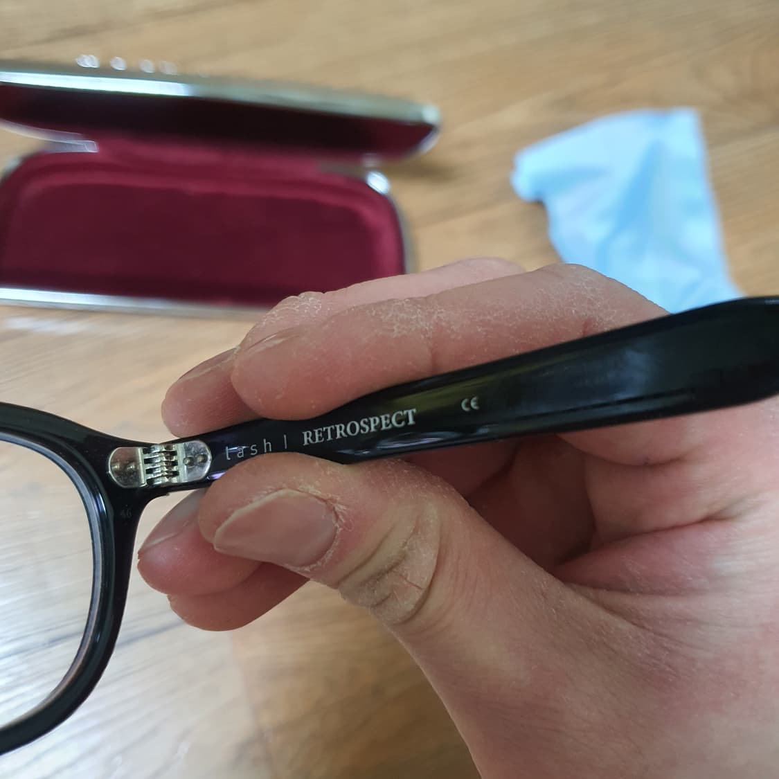 래쉬 클리프트 F 검정 46사이즈 뿔태 판매합니다. 상품이미지3