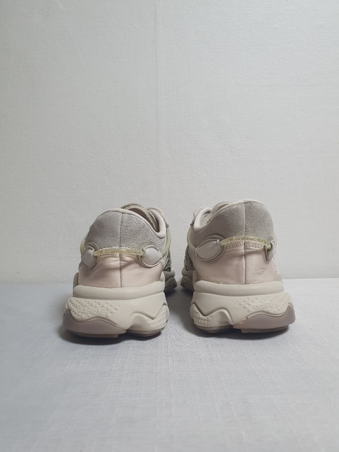 245mm 아디다스 오즈위고 베이지 운동화 스웨이드  상품이미지4