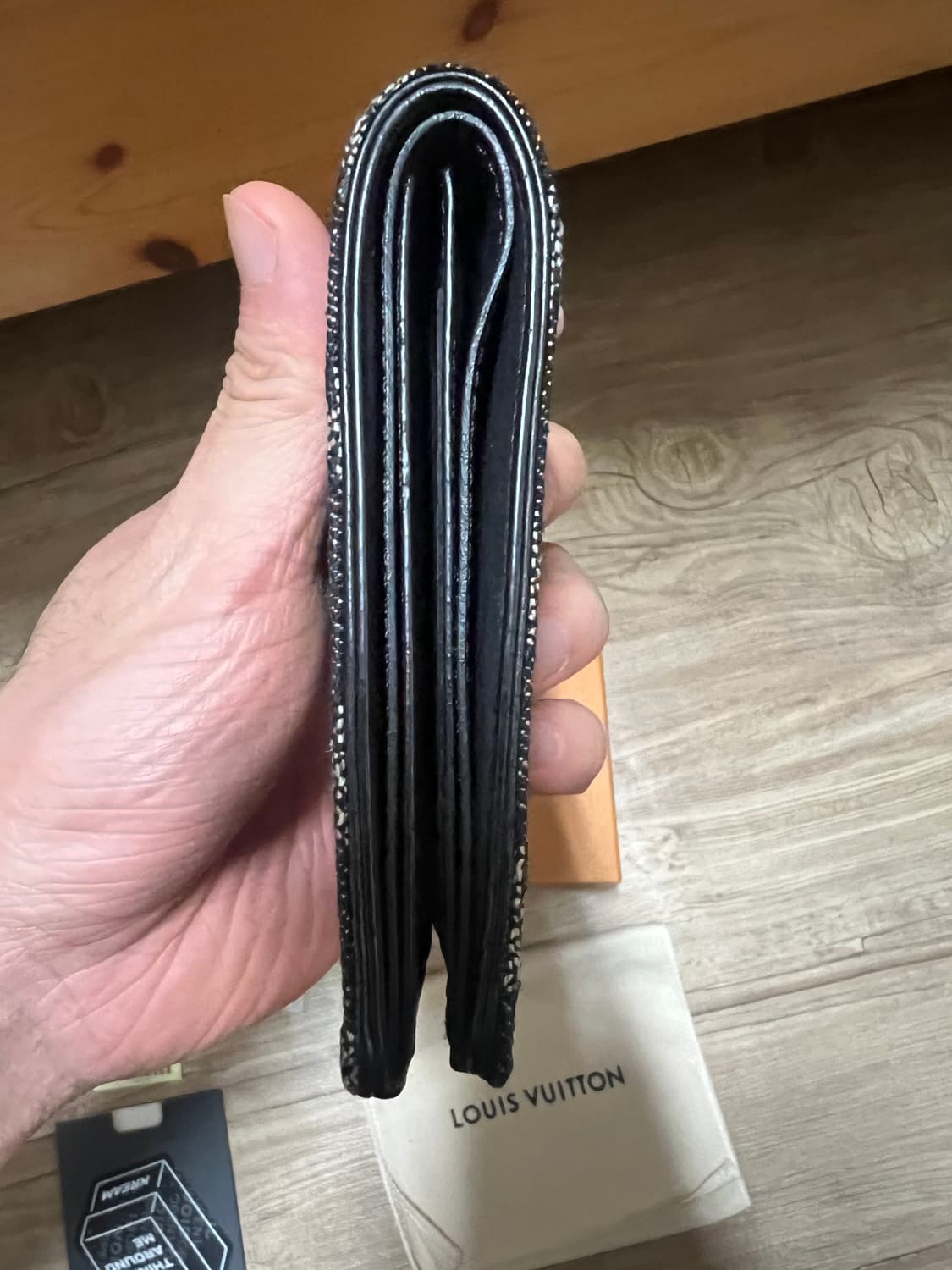 루이비통 x 니고 슬렌더 월렛 반지갑 상품이미지5