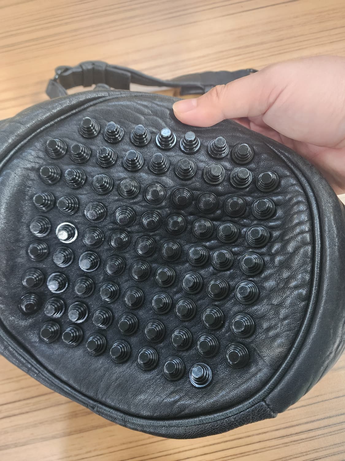 알렉산더왕 버킷백 블랙 상품이미지3