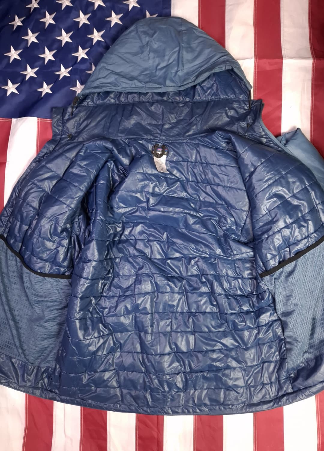 오리지날 파타고니아 퍼프 후디 자켓 상품이미지8