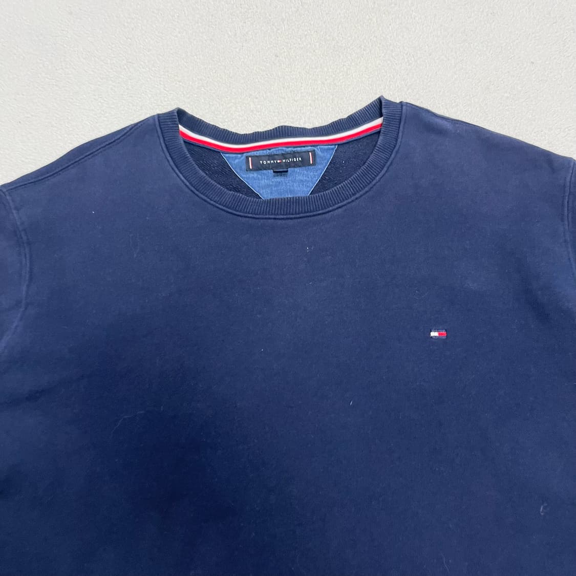 Tommy Hilfiger navy sweatshirt 상품이미지5
