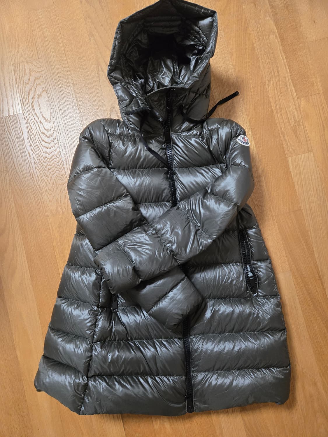 몽클레어 수엔 1사이즈 카키 상품이미지2