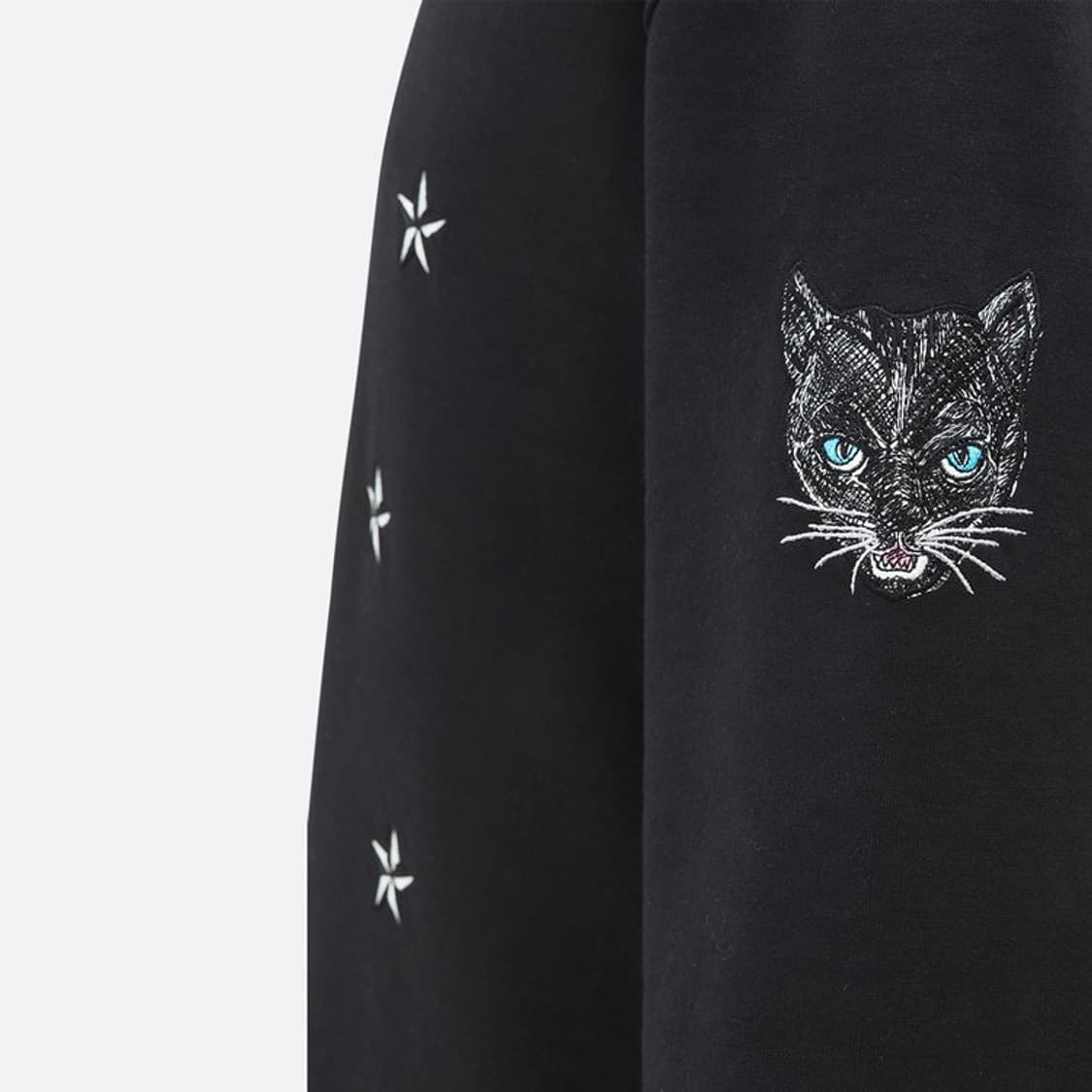 SONGZIO HOMME 블랙 펜서 시그니처 맨투맨 티셔츠 상품이미지2