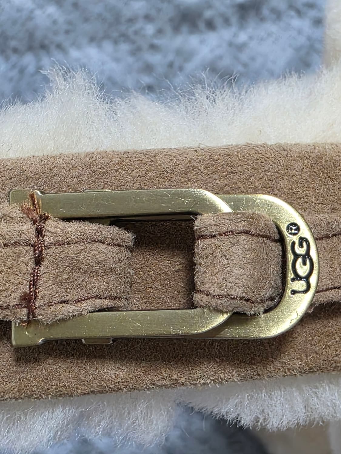 UGG 어그 클래식 리얼 시어링 이어머프 베이지 O/S 상품이미지3