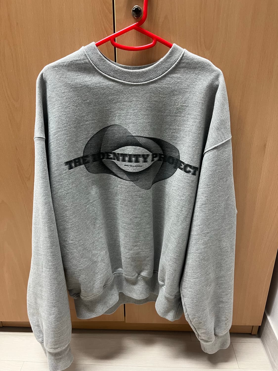 더 아이이덴티티 프로젝트 그레이 맨투맨 M 상품이미지1
