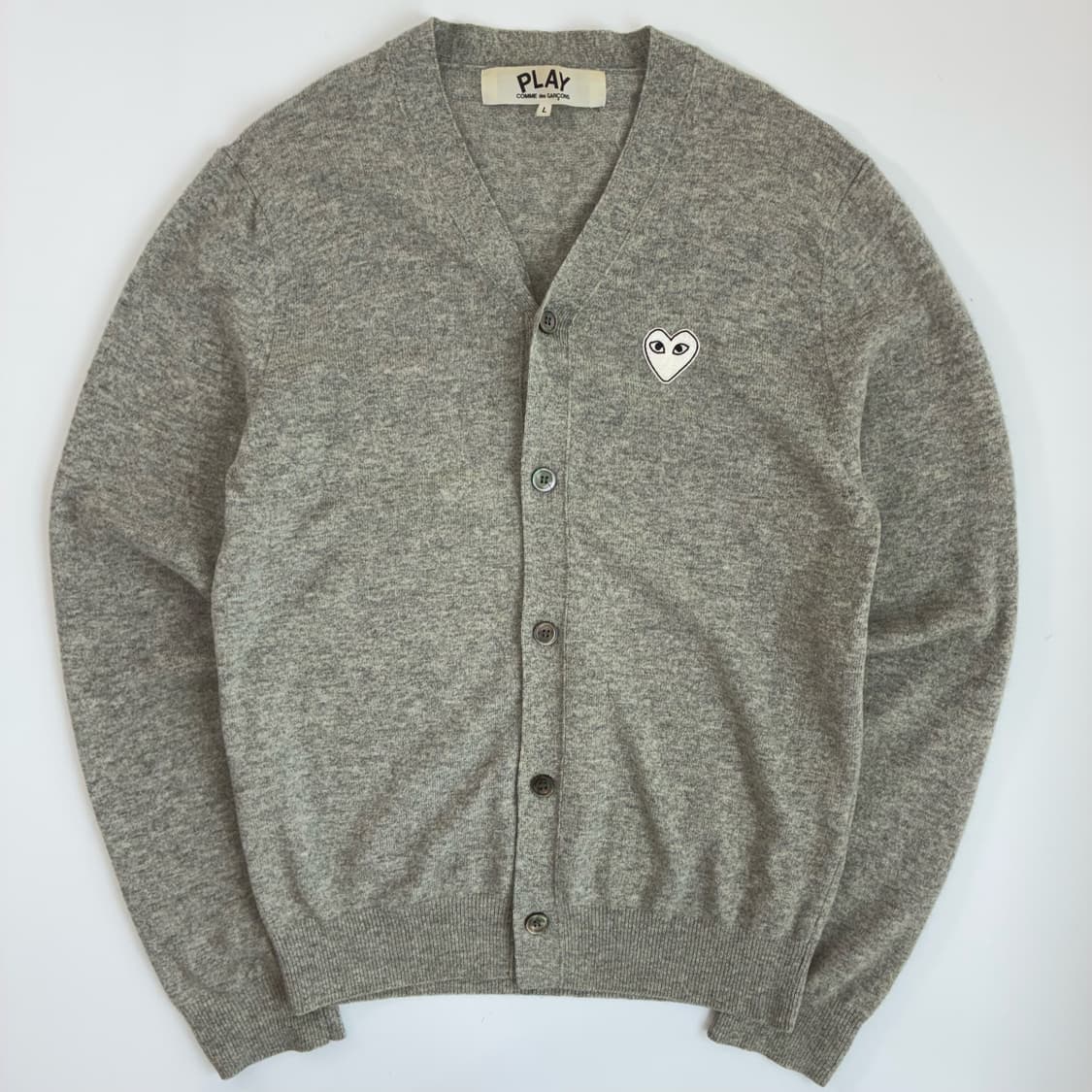 COMME des GARCONS  꼼데가르송 화이트 와펜 울 니트 가디거 상품이미지1