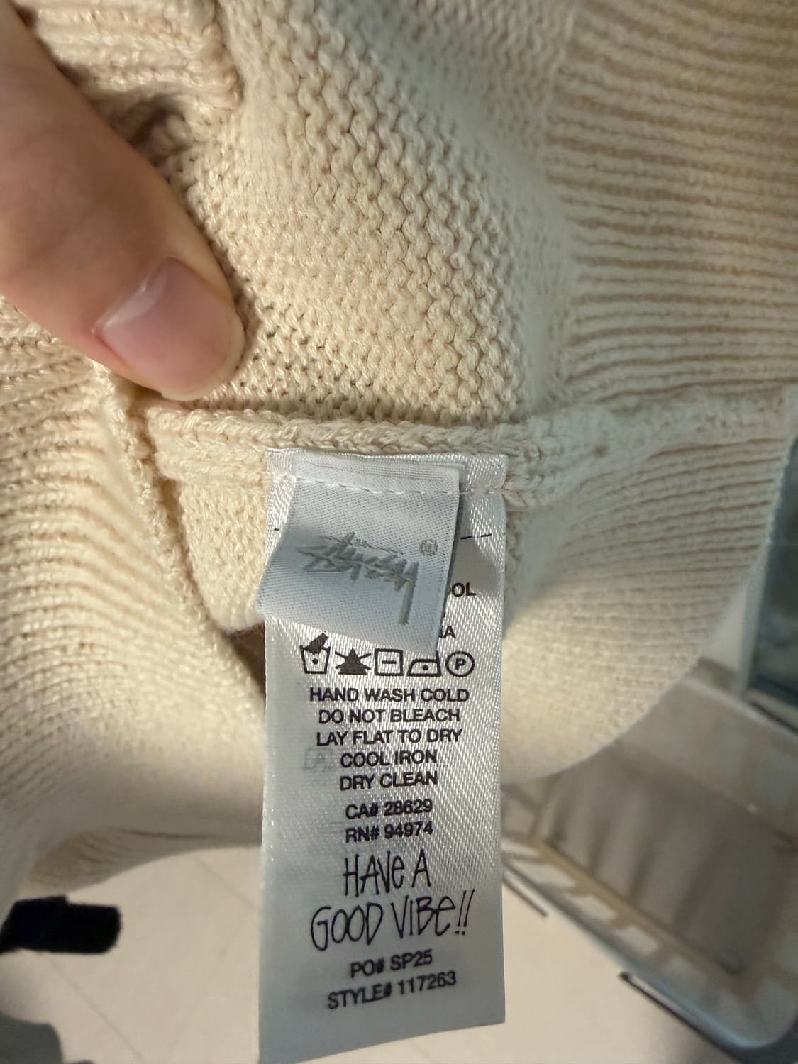 스투시 핸드리튼 스웨터 내츄럴 상품이미지4