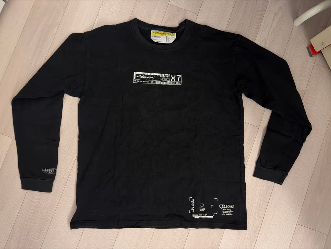 프라그먼트 사이버펑크 콜라보 롱 슬리브 티셔츠 상품이미지1