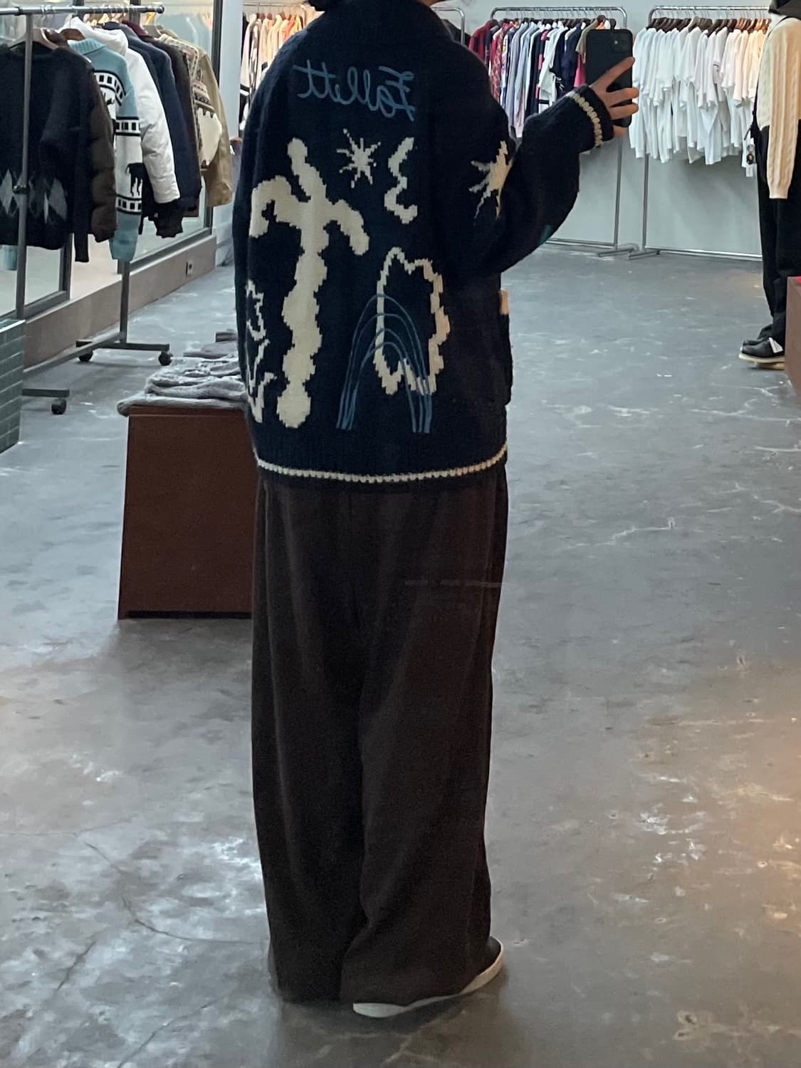 팔렛 드로잉 가든 카우치 네이비 니트 집업 H968 상품이미지2