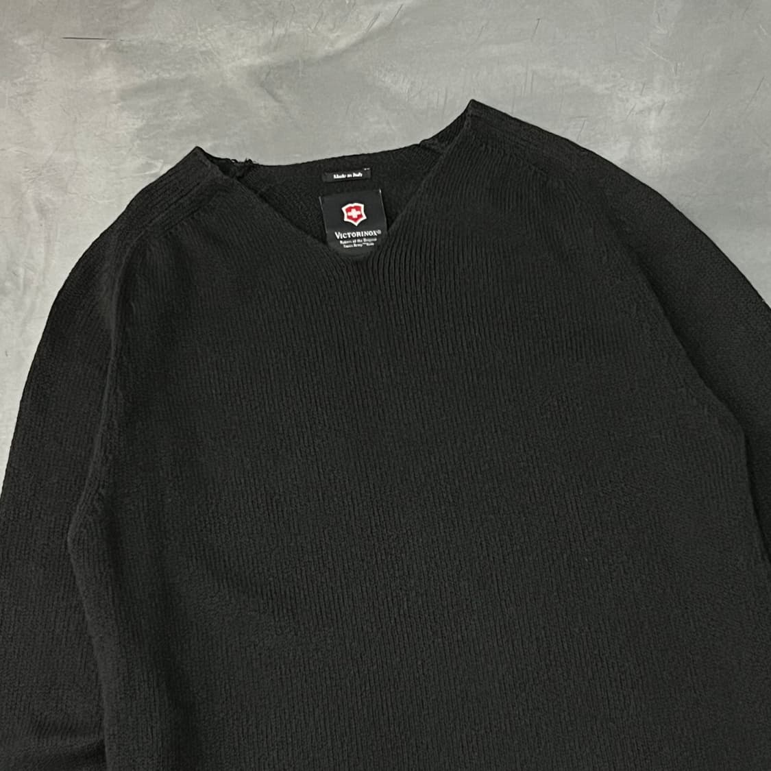  빅토리녹스 브이넥 니트 y15578 상품이미지3