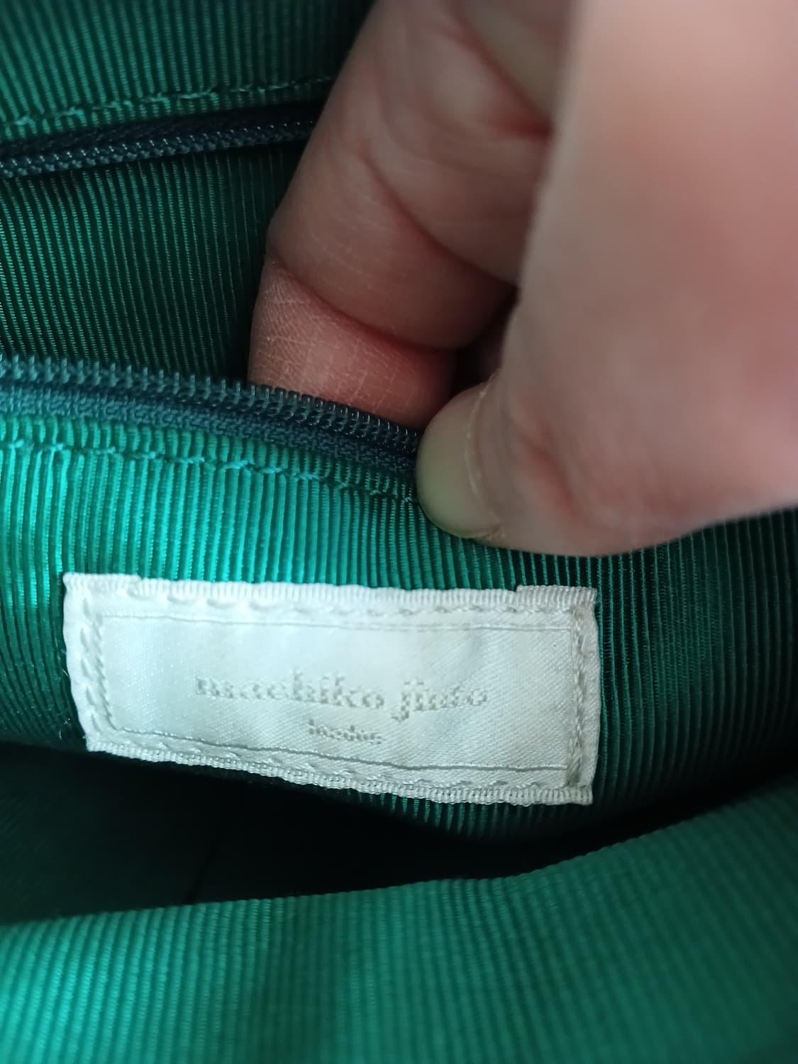 machiko jinto 일본브랜드의 블랙가죽가방  상품이미지5